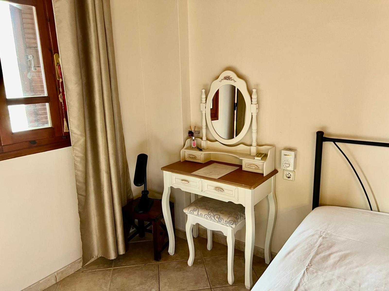 Ferienwohnung Στούντιο Κέντρου Άνω Πόλης Πάτρας Exterior foto